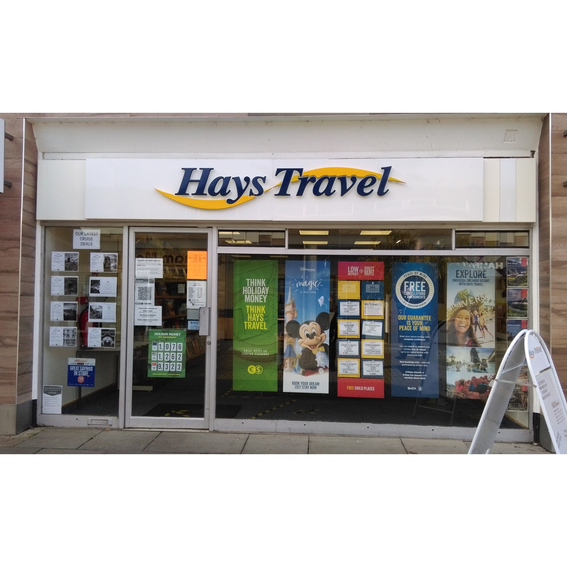 hays travel newport